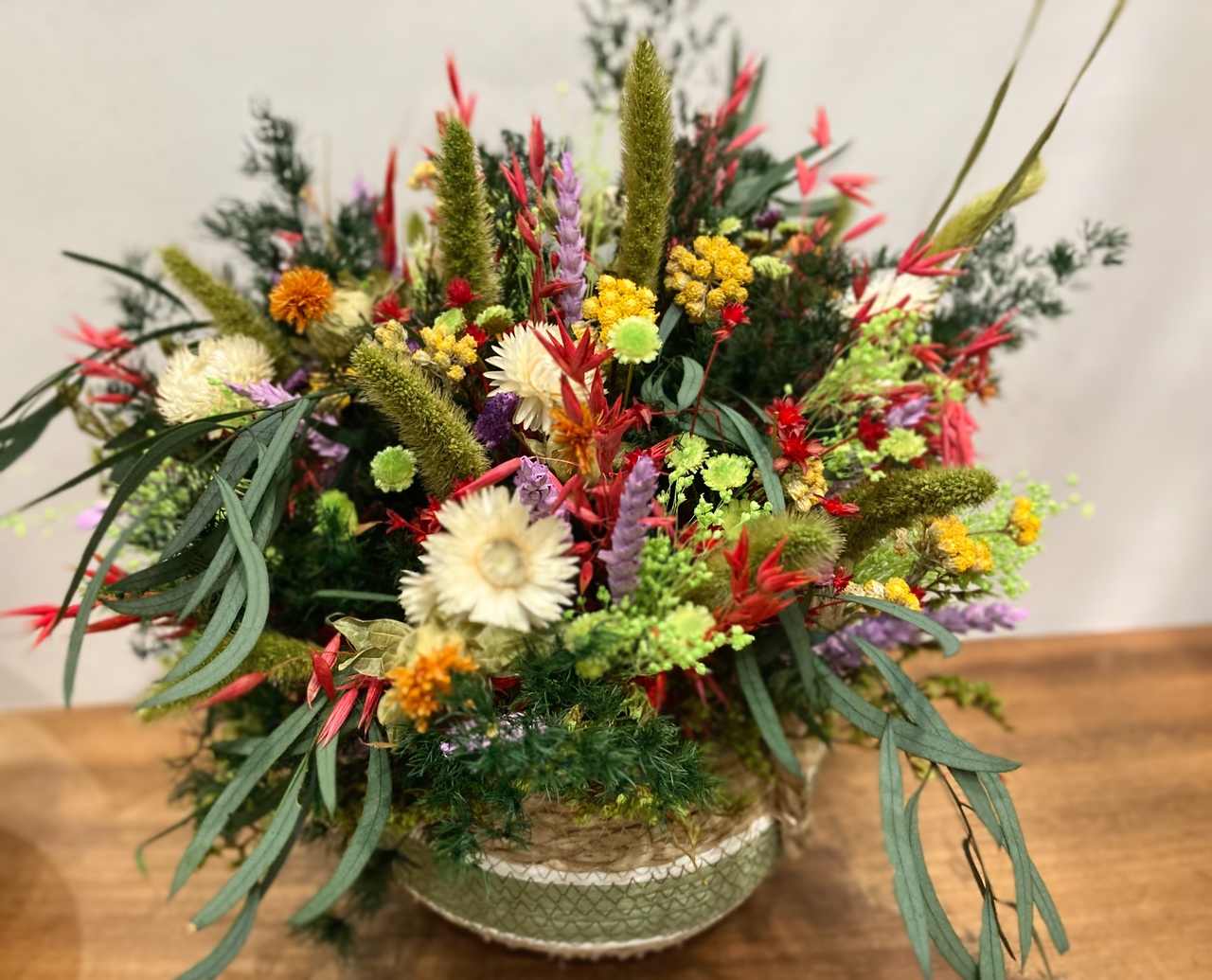 S4-CESTA FLOR SECA Y PRESERVADA - 95€